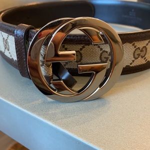 Men’s Gucci belt